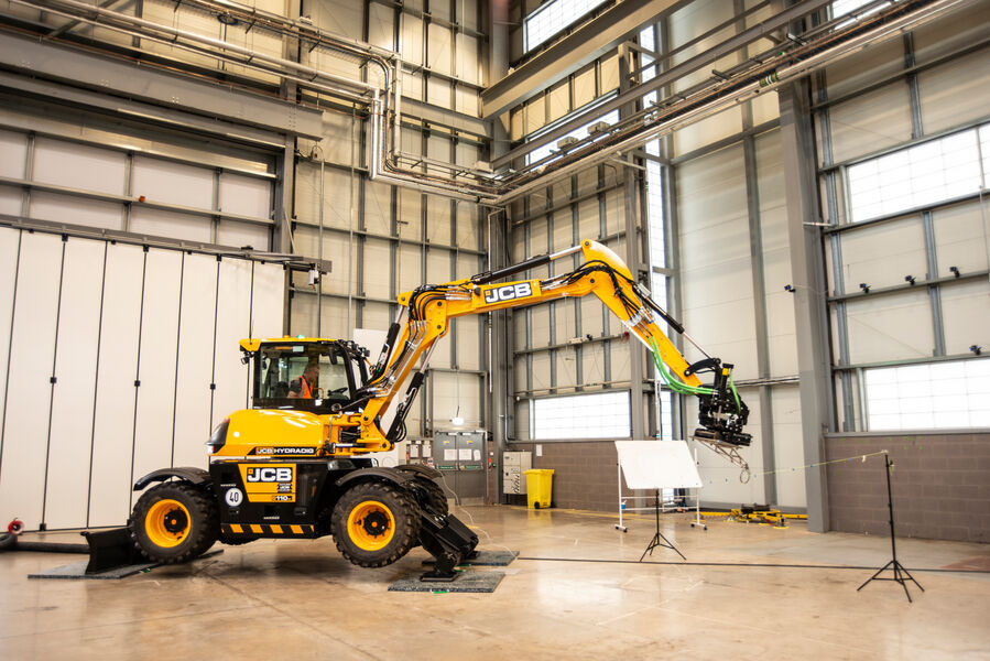 技術(shù)革命：JCB Hydradig參與“大黃機(jī)器人”計劃